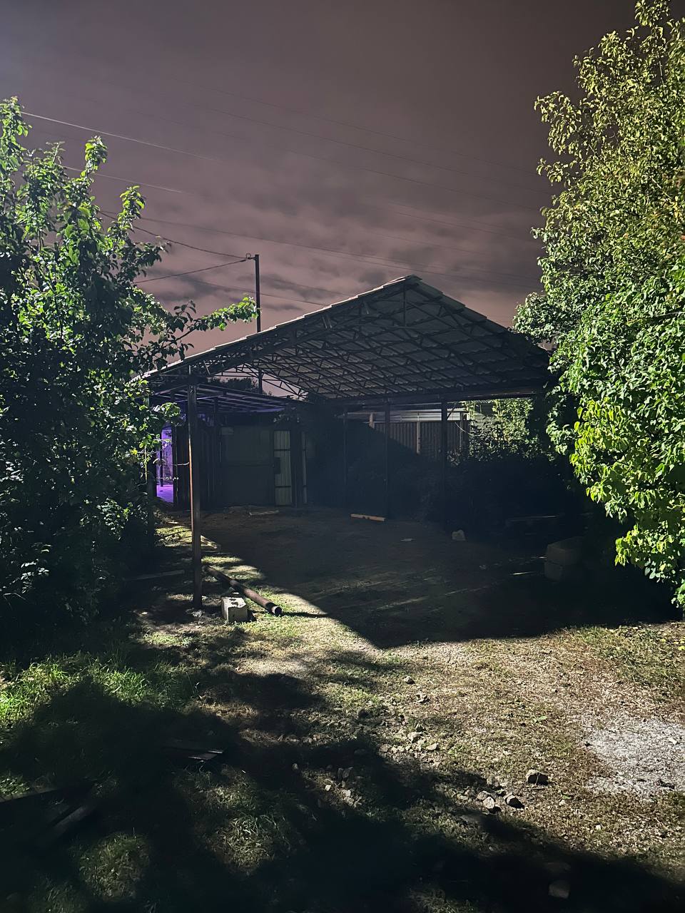 Навес из металлочерепицы